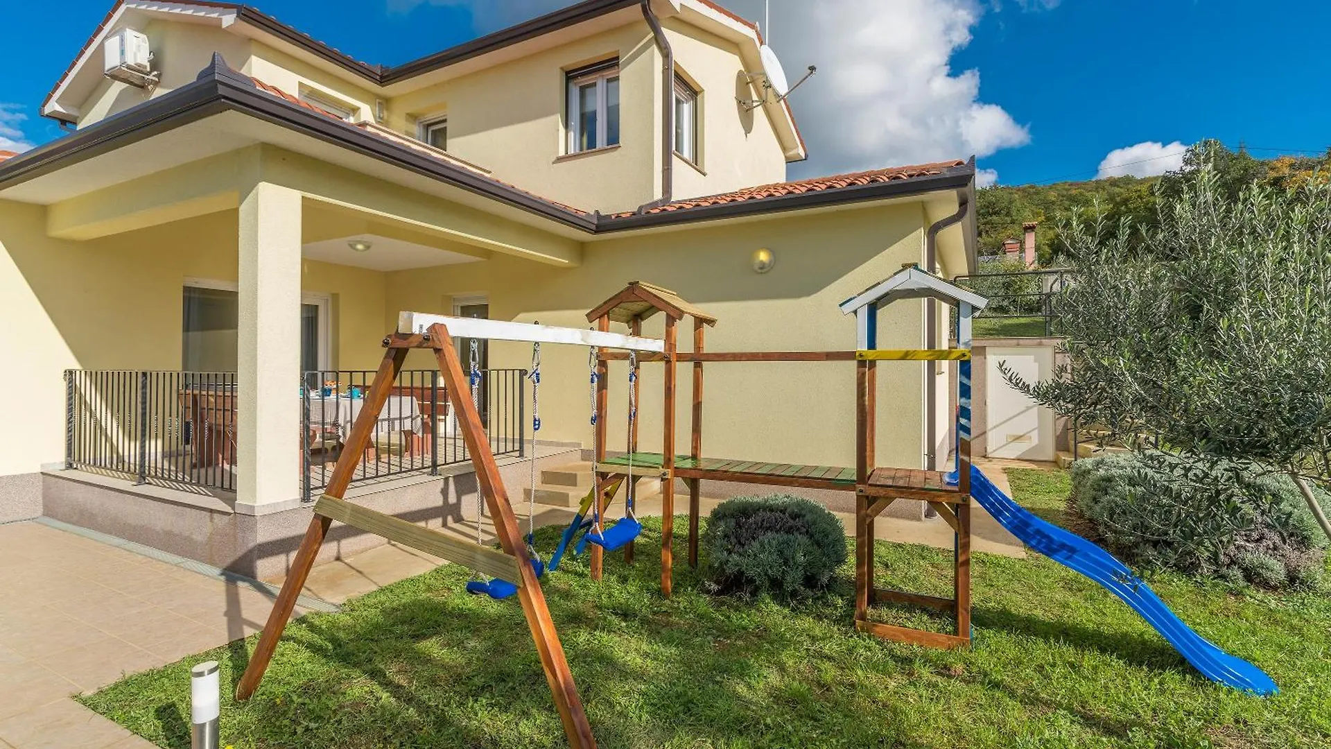 Villa Marilu, Modern Villa With Pool Near The Sea Ubasico Croatia