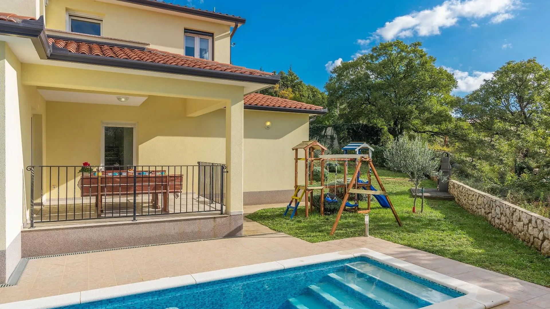 Villa Marilu, Modern Villa With Pool Near The Sea Ubasico 0*,  Croatia